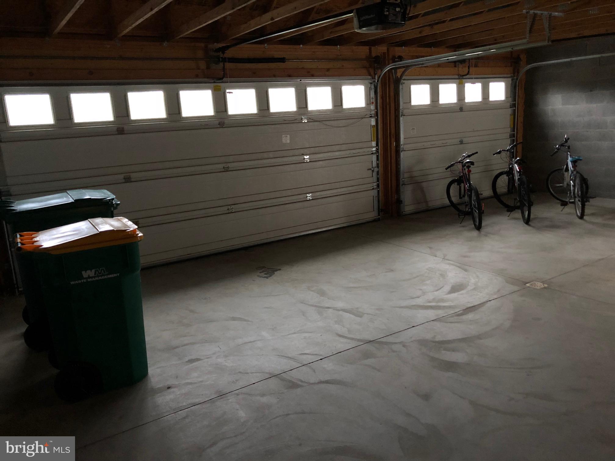 12 Jamestown Square Mechanicsburg, PA 17050 - Photo 53 of 56