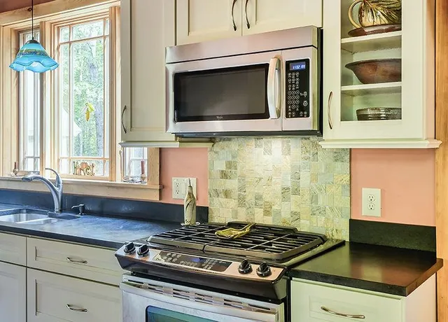 $939,000 | 33 MacLean Road, Alstead, NH 03602