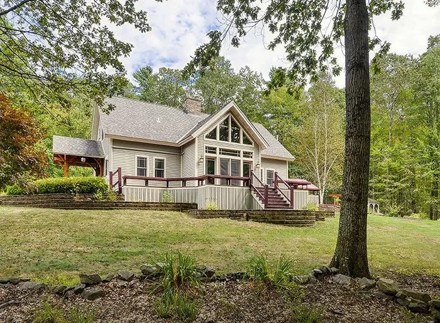 $939,000 | 33 MacLean Road, Alstead, NH 03602