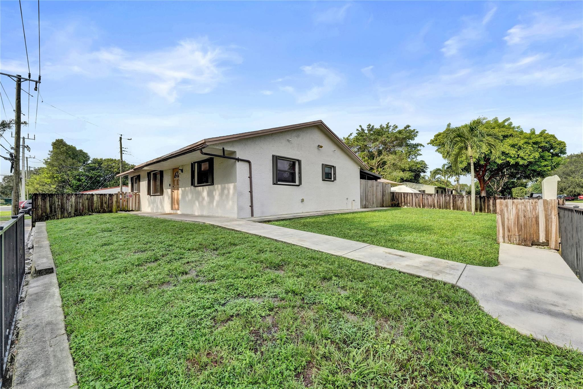 7400 Raleigh Street Hollywood, FL 33024 - Photo 2 of 48 Photo 2