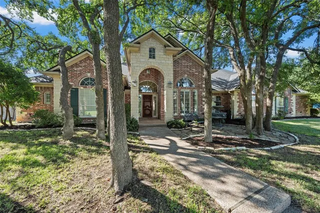 $750,000 | 2021 Pebble Brook Circle, McGregor, TX 76657