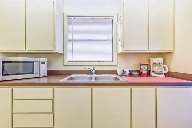 $8,500 | 2481 Post Oak Road, Abilene, TX 79605