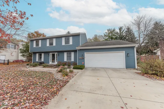 $430,000 | 3635 River Road, Columbus, IN 47203