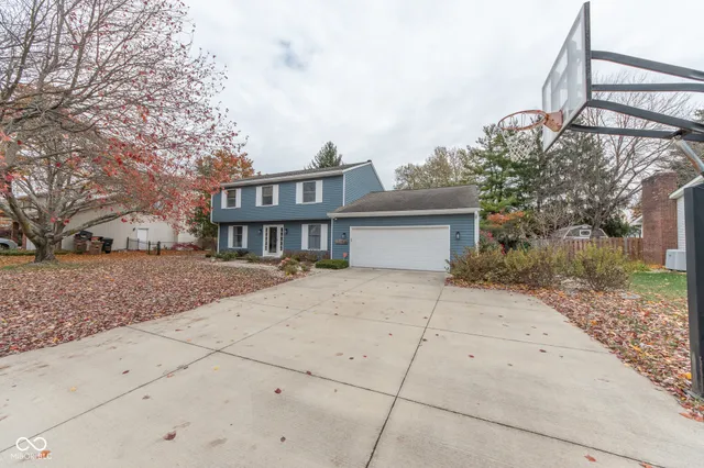 $430,000 | 3635 River Road, Columbus, IN 47203