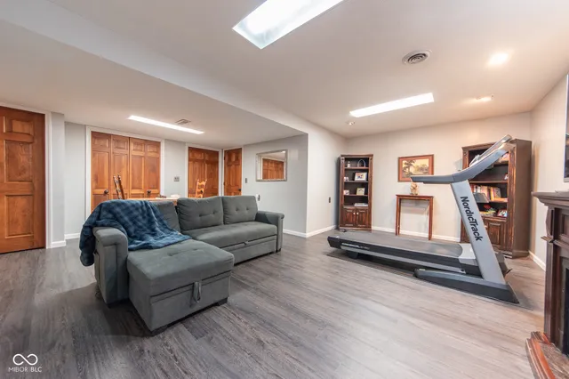 $430,000 | 3635 River Road, Columbus, IN 47203