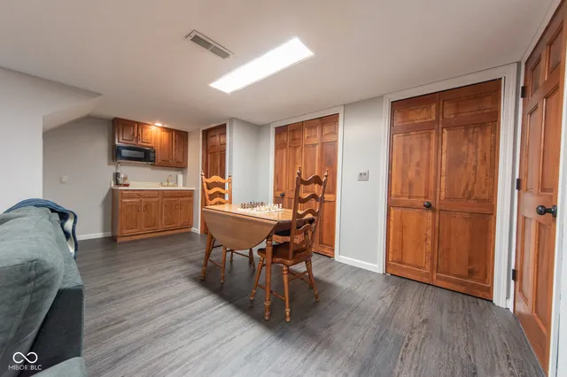 $430,000 | 3635 River Road, Columbus, IN 47203