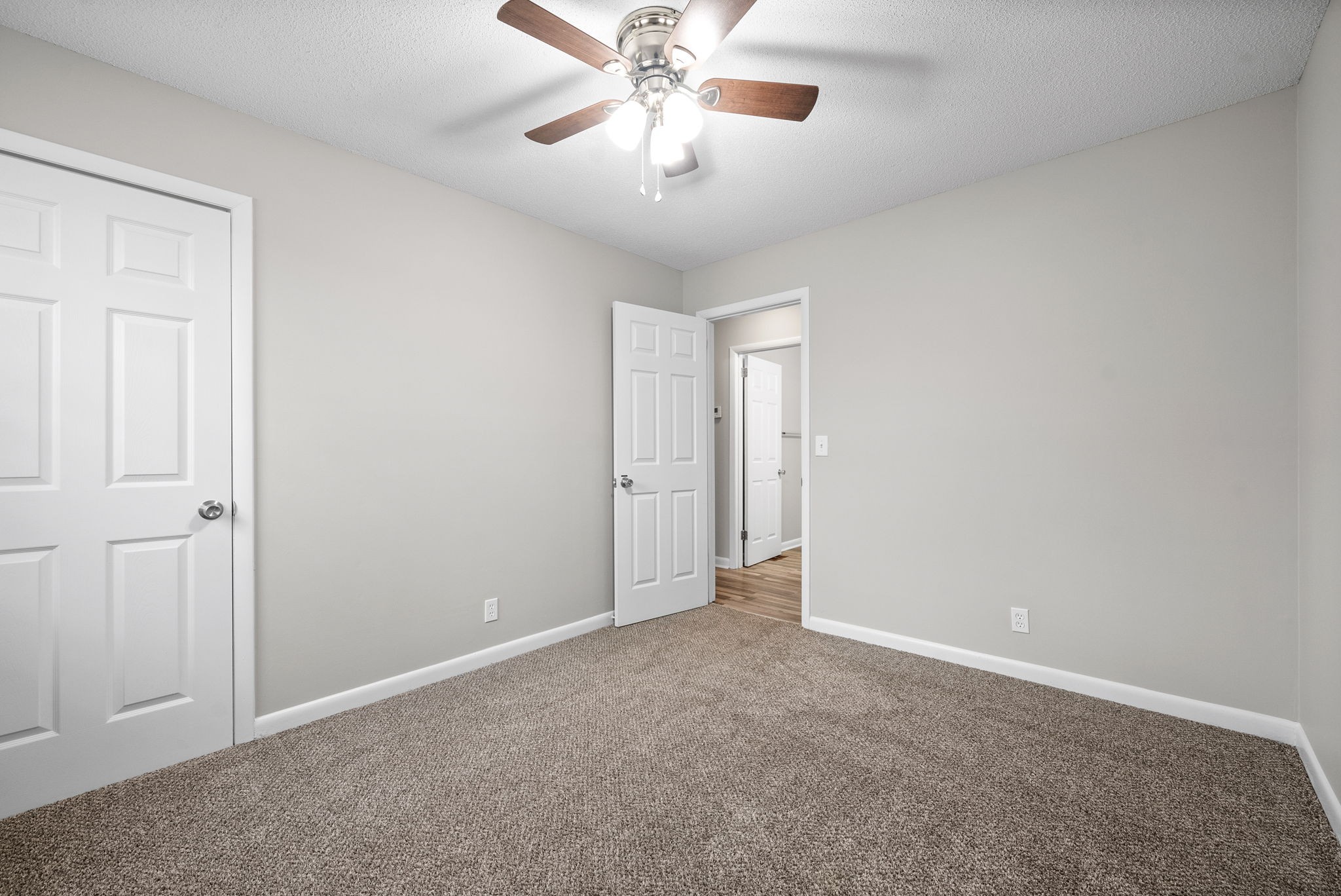 1588 Bevard Road Clarksville, TN 37042 - Photo 18 of 29 Gallery Image 18