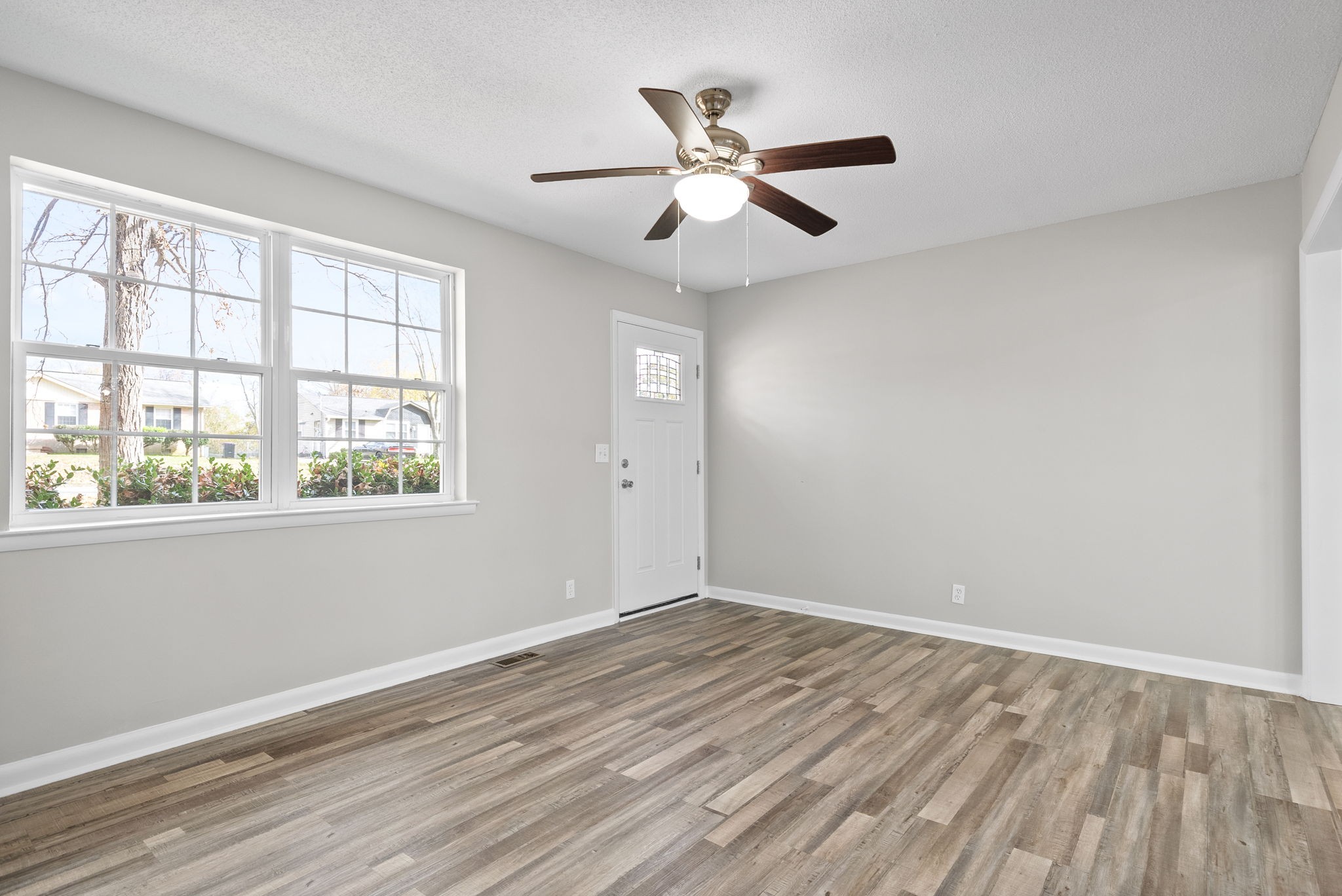 1588 Bevard Road Clarksville, TN 37042 - Photo 8 of 29 Gallery Image 8