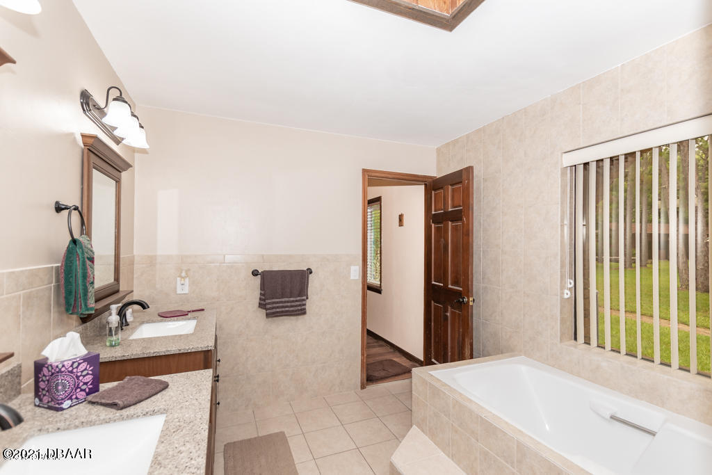 38 Winchester Road Ormond Beach, FL 32174 - Photo 35 of 74 56