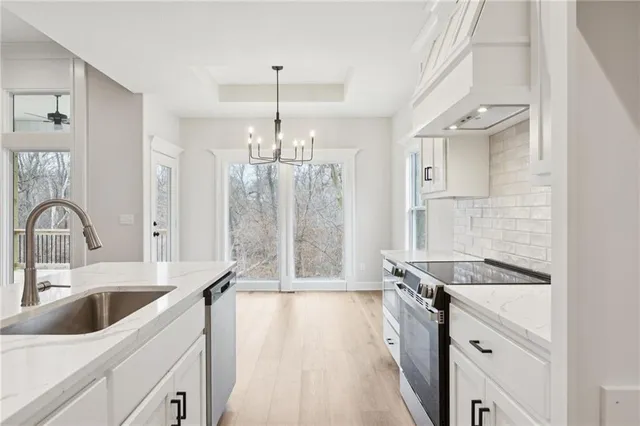 $579,900 | 1300 Melissa Court, Kearney, MO 64060