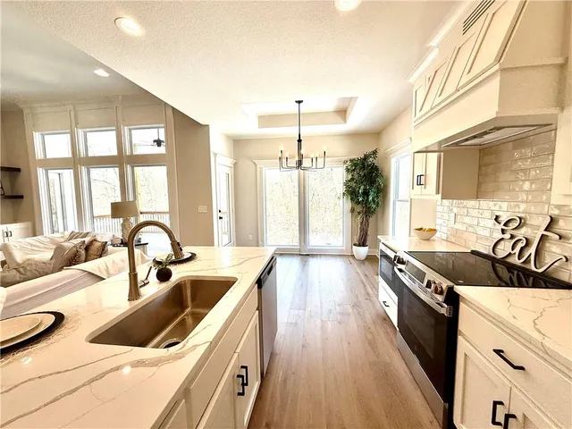 $579,900 | 1300 Melissa Court, Kearney, MO 64060