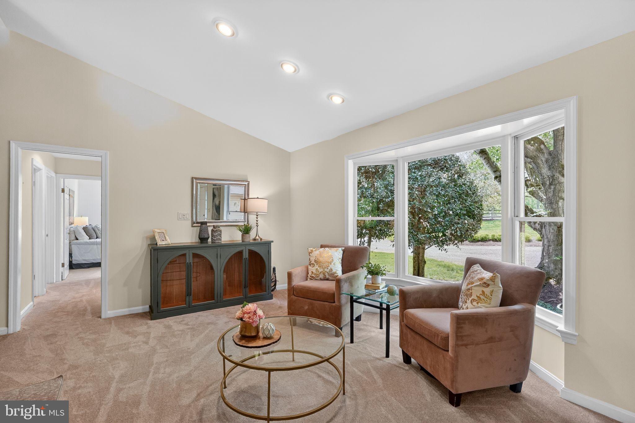 13821 Esworthy Road Darnestown, MD 20874 - Photo 7 of 98 Recessed lighting & large windows
