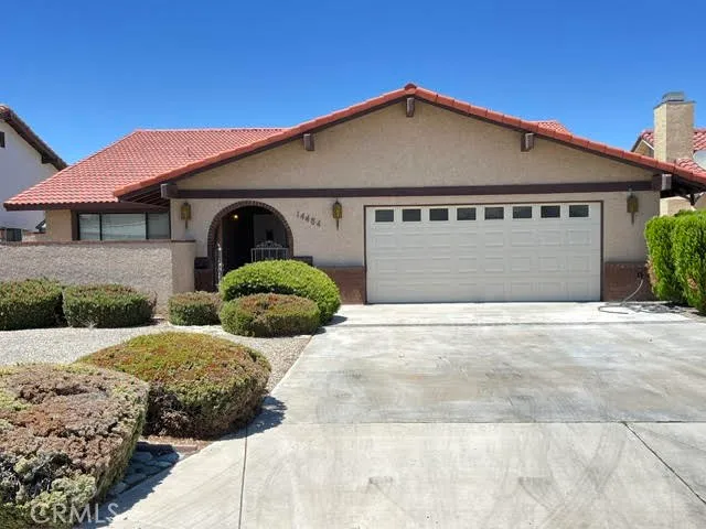 $2,900 | 14484 Lighthouse Lane, Helendale, CA 92342