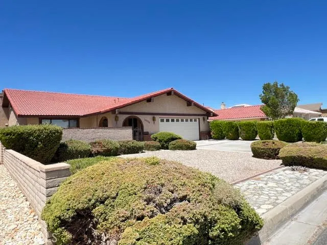 $2,900 | 14484 Lighthouse Lane, Helendale, CA 92342