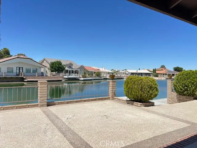 $2,900 | 14484 Lighthouse Lane, Helendale, CA 92342