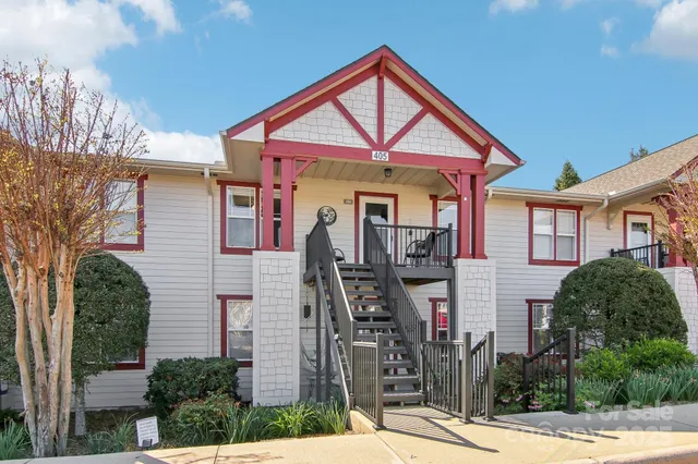 $290,000 | 1304 Deermouse Way, Unit 405, Hendersonville, NC 28792