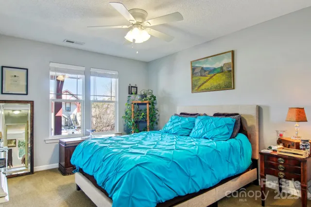 $290,000 | 1304 Deermouse Way, Unit 405, Hendersonville, NC 28792