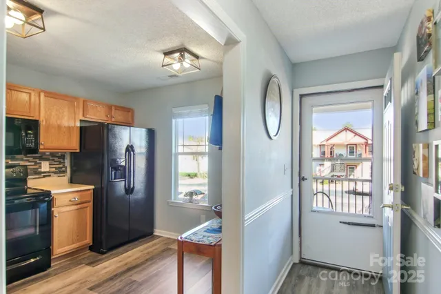 $290,000 | 1304 Deermouse Way, Unit 405, Hendersonville, NC 28792