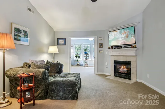 $290,000 | 1304 Deermouse Way, Unit 405, Hendersonville, NC 28792