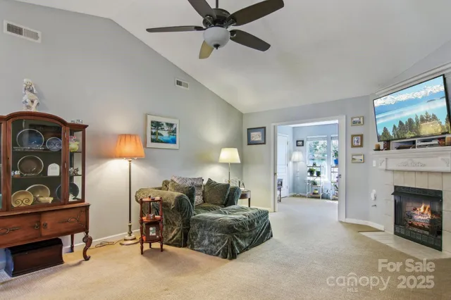 $290,000 | 1304 Deermouse Way, Unit 405, Hendersonville, NC 28792