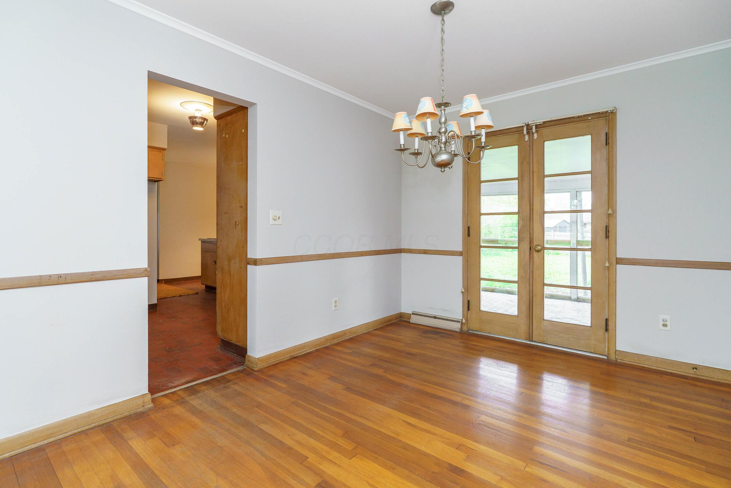2940 Belmar Road Columbus, OH 43209 - Photo 9 of 32 Dining Room