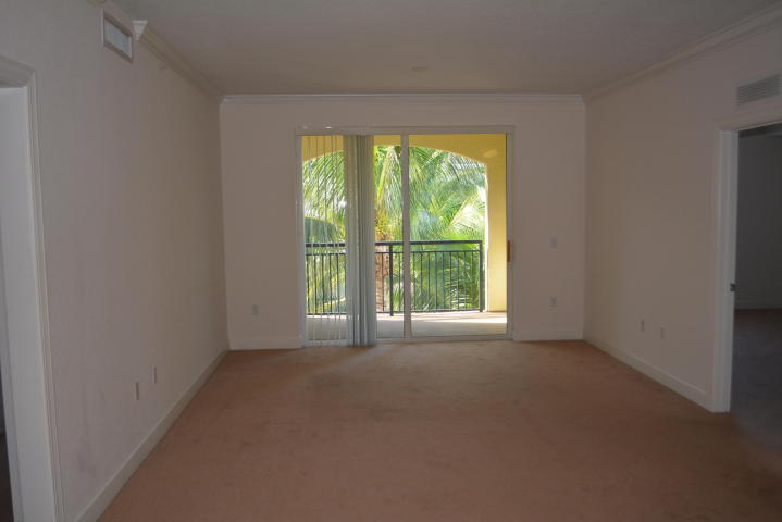 4414 Renaissance Way, Unit 414 Boynton Beach, FL 33426 - Photo 9 of 18 living area