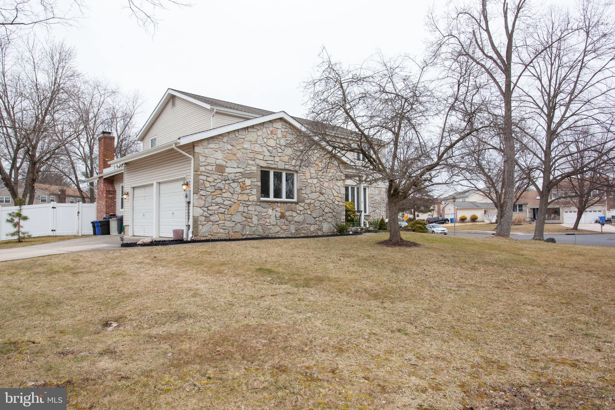 226 Sandringham Road Cherry Hill, NJ 08003 - Photo 3 of 29 Gallery Image 3
