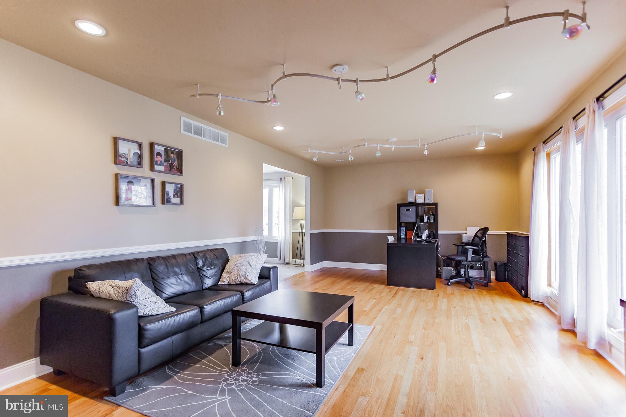 226 Sandringham Road Cherry Hill, NJ 08003 - Photo 5 of 29 Gallery Image 5