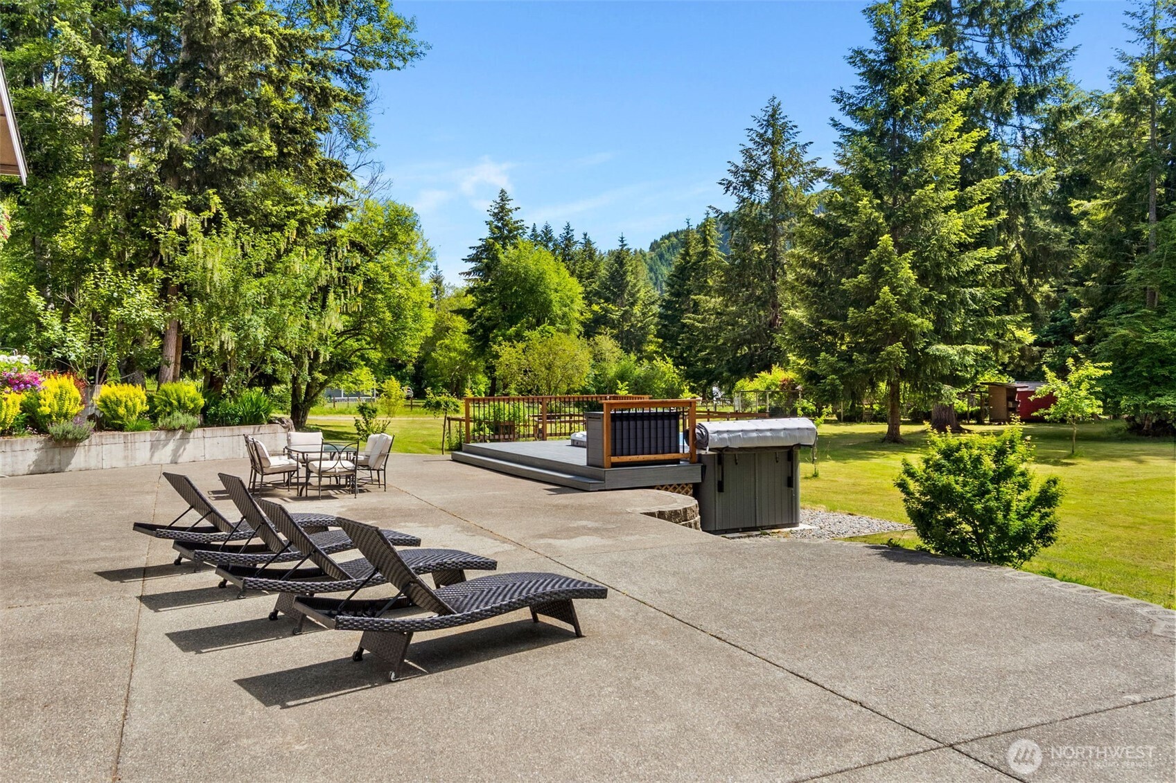 17718 Mulqueen Road Southeast Rainier, WA 98576 - Photo 33 of 40