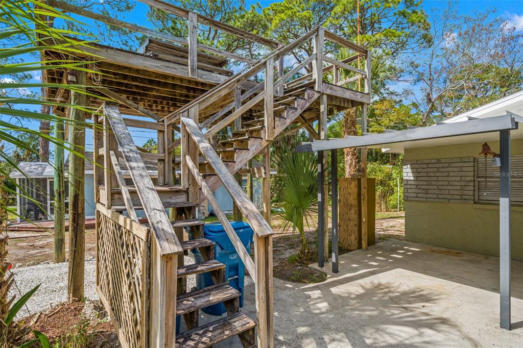 4489 Fishman Avenue Weeki Wachee, FL 34607 - Photo 22 of 29 a view of an outdoor space