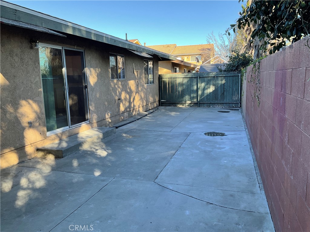 1683 West Wilson Street Rialto, CA 92376 - Photo 17 of 19