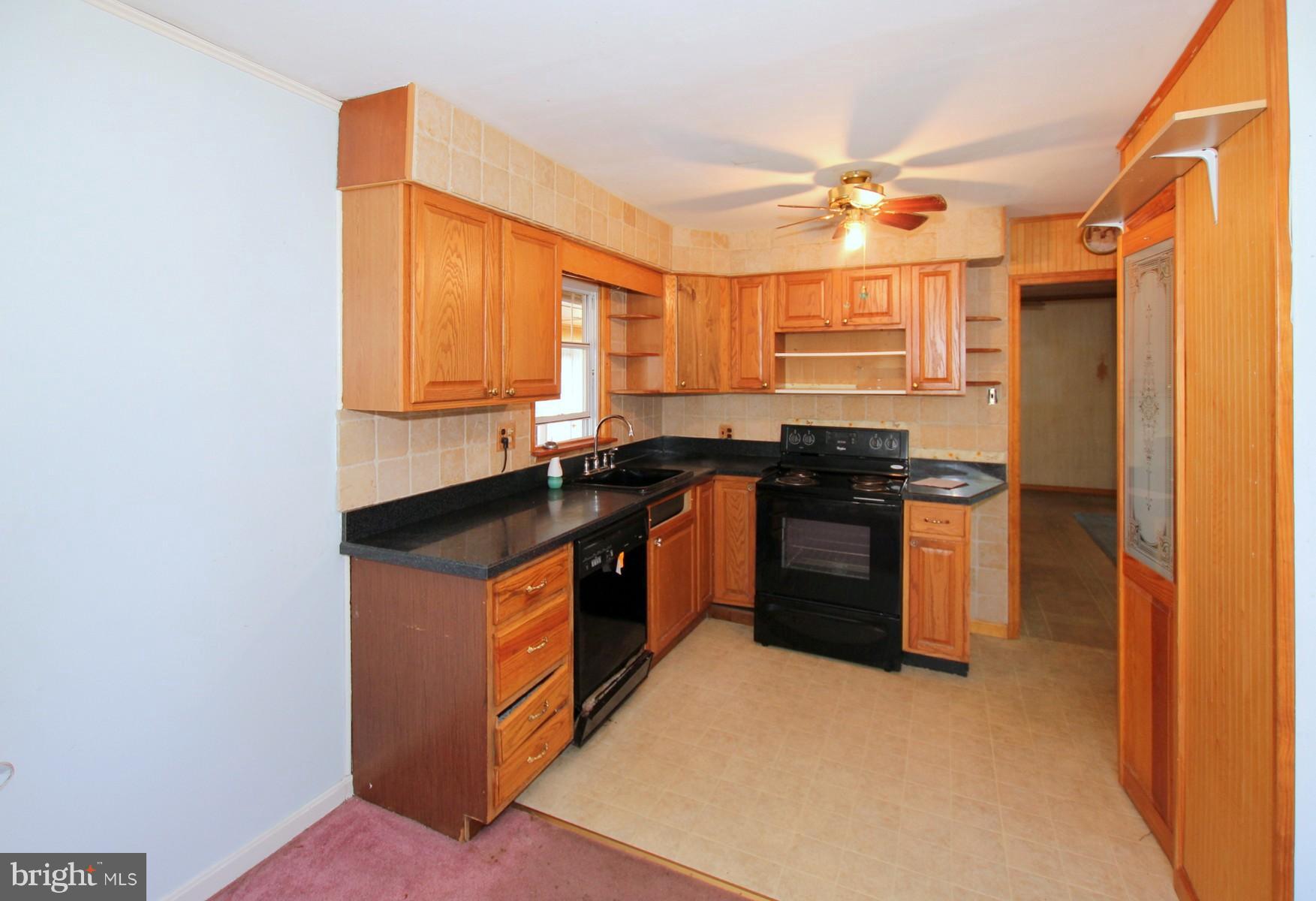 8270 Bullneck Road Dundalk, MD 21222 - Photo 9 of 30 Kitchen