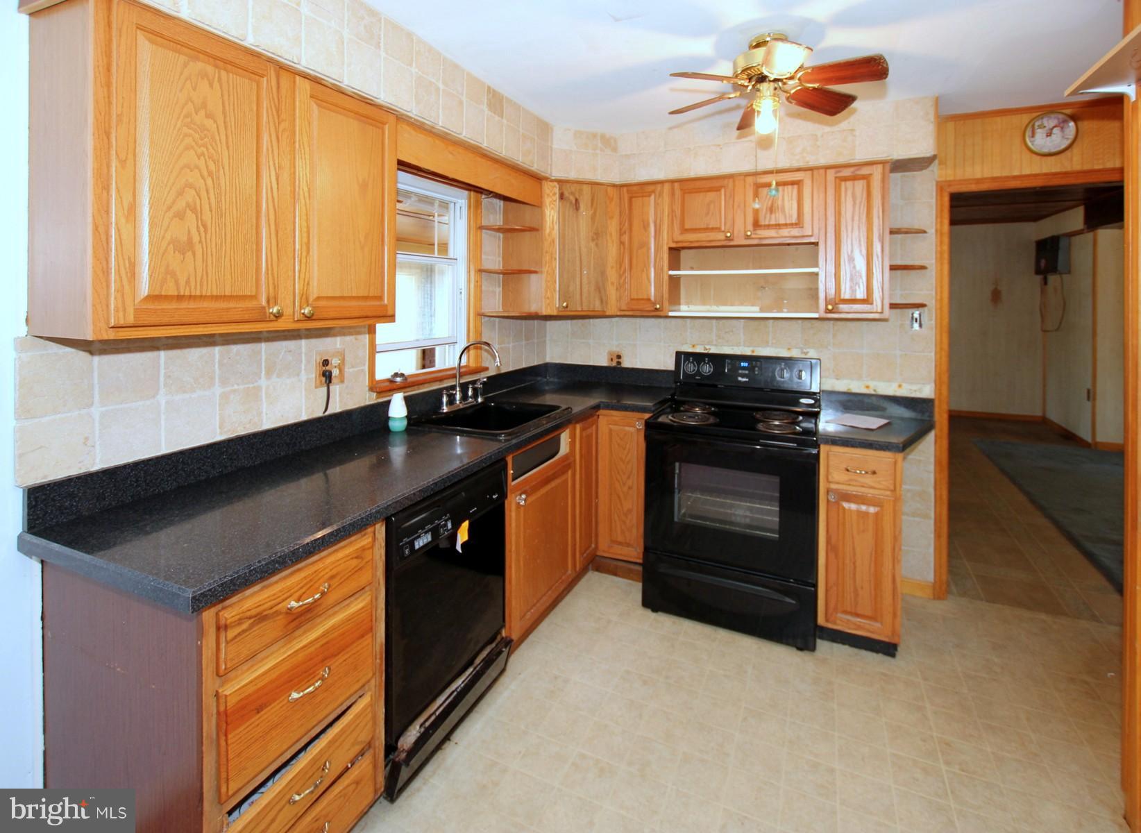 8270 Bullneck Road Dundalk, MD 21222 - Photo 10 of 30 Kitchen