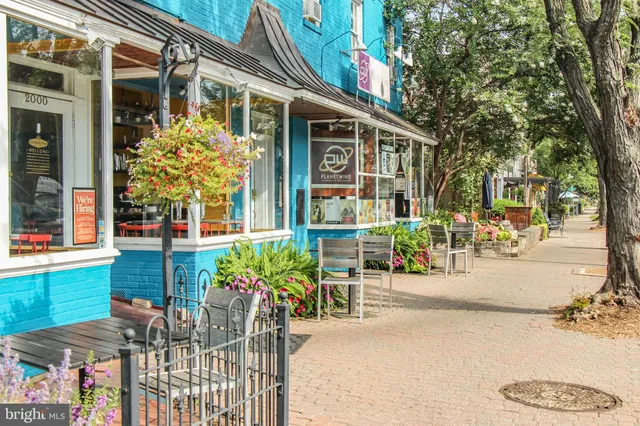 $1,200,000 | 216 East Duncan Avenue, Alexandria, VA 22301