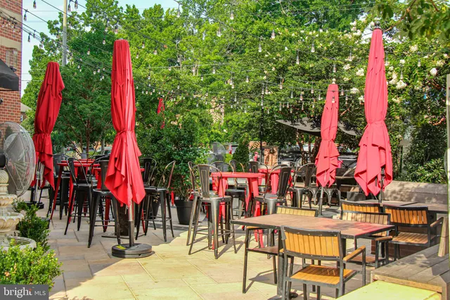 $1,200,000 | 216 East Duncan Avenue, Alexandria, VA 22301