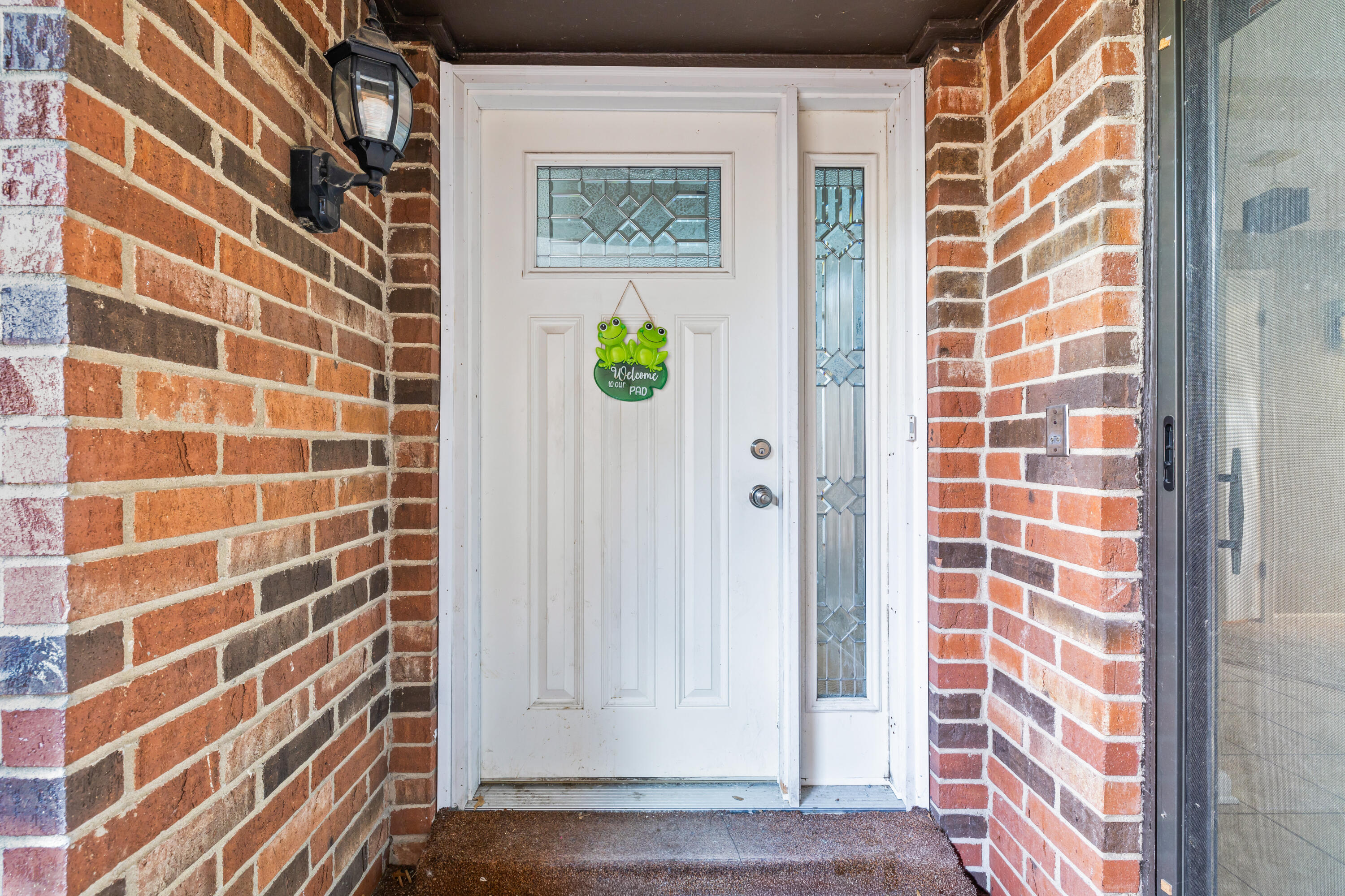 29322 Wellington Road West, Unit 111 Southfield, MI 48034 - Photo 8 of 35 8 exterior front door