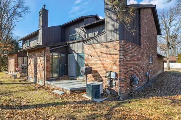 $237,405 | 29322 Wellington Road West, Unit 111, Southfield, MI 48034