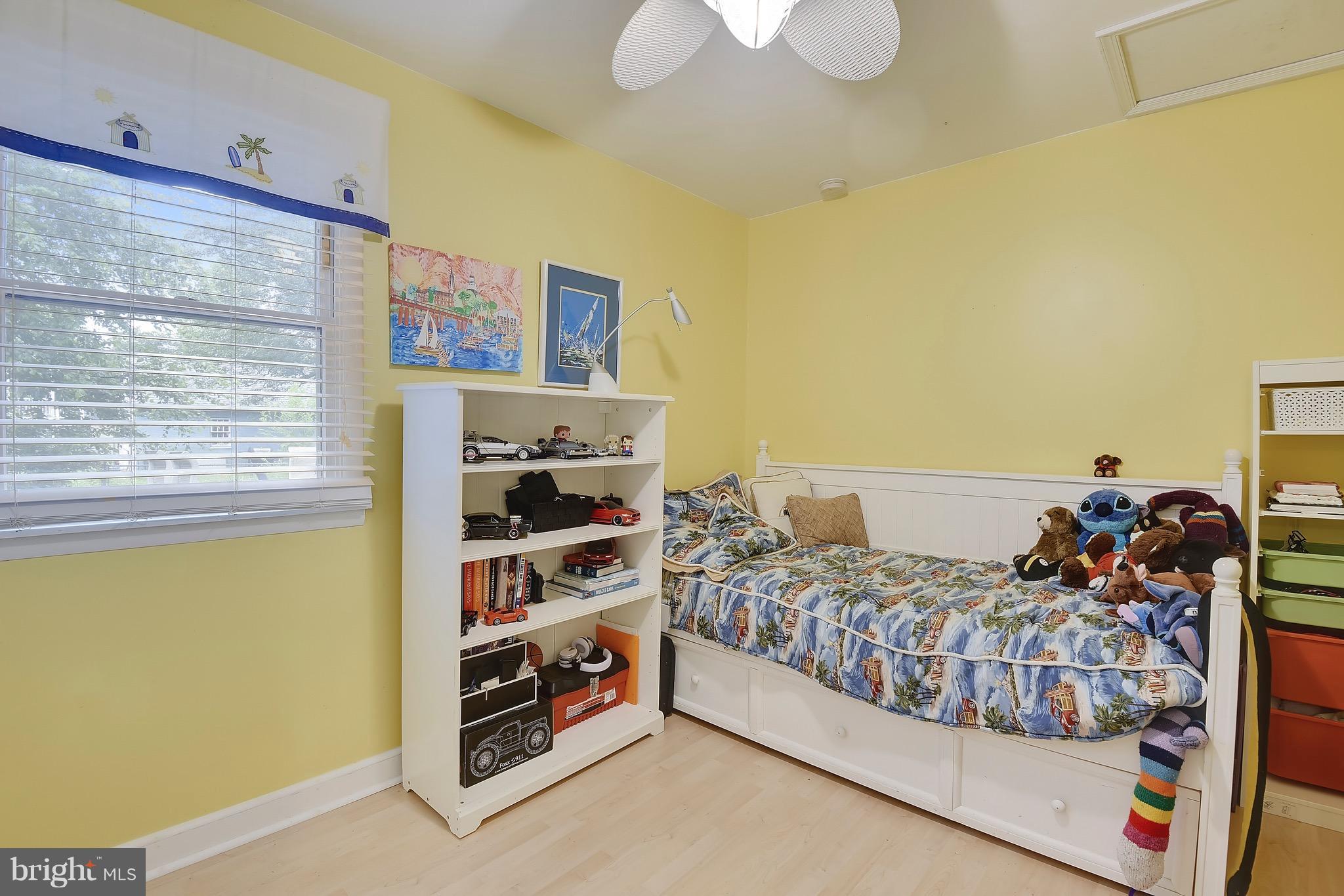 24 Brookfield Road Pasadena, MD 21122 - Photo 20 of 30 Bedroom