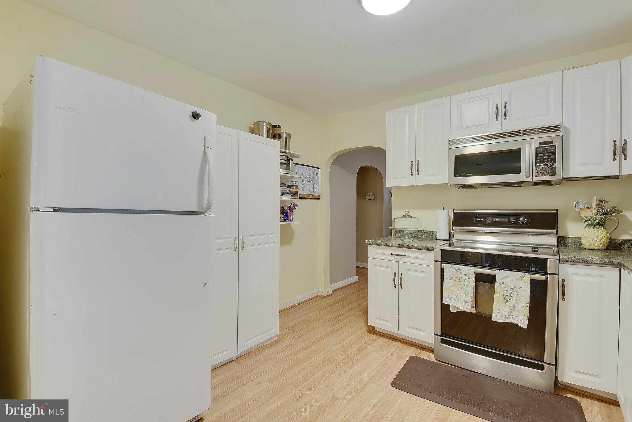 24 Brookfield Road Pasadena, MD 21122 - Photo 7 of 30 Kitchen