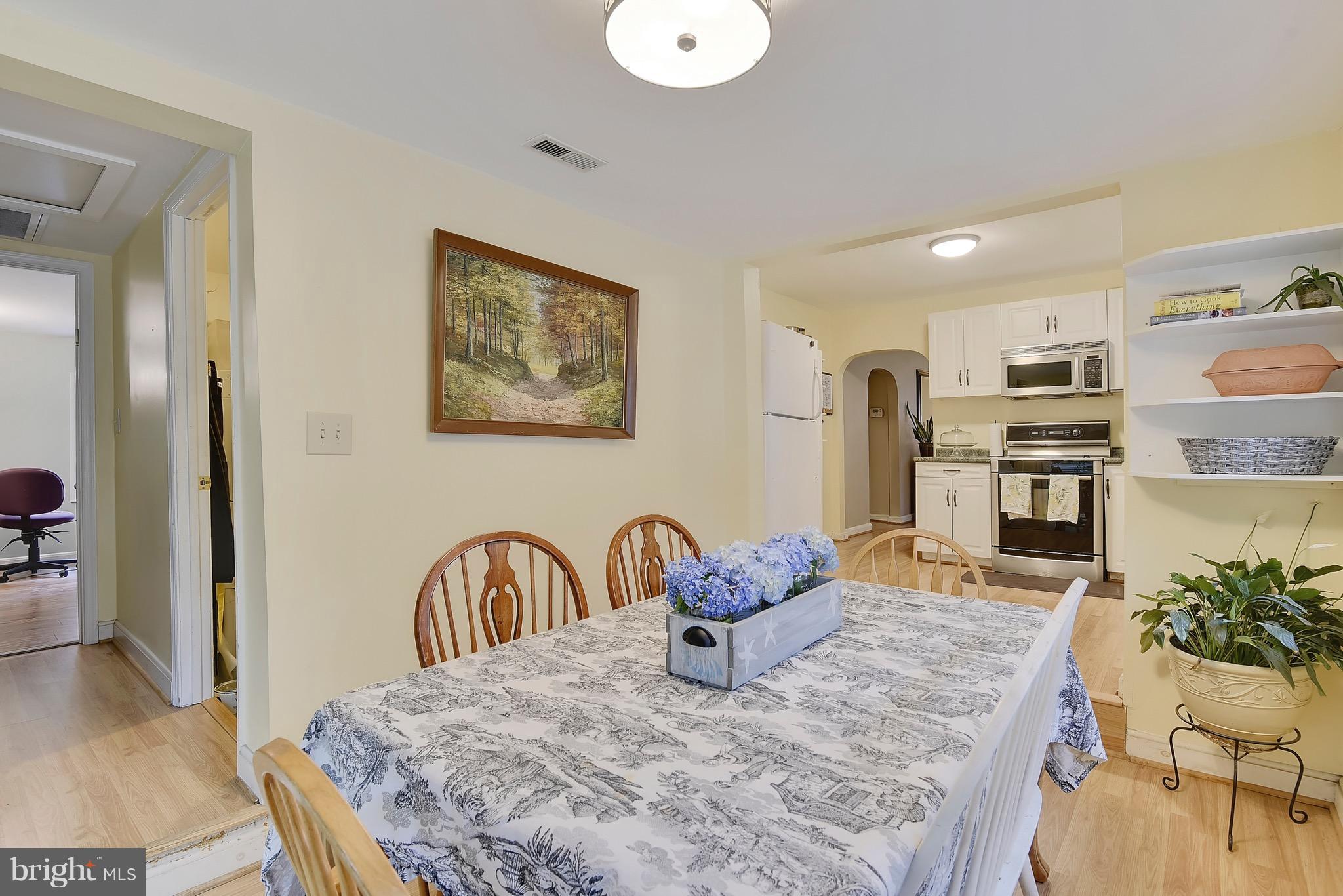 24 Brookfield Road Pasadena, MD 21122 - Photo 10 of 30 Dining Room