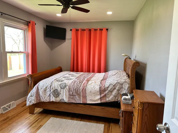 $249,000 | 3806 Eagle Heights Drive, Clinton, IA 52732