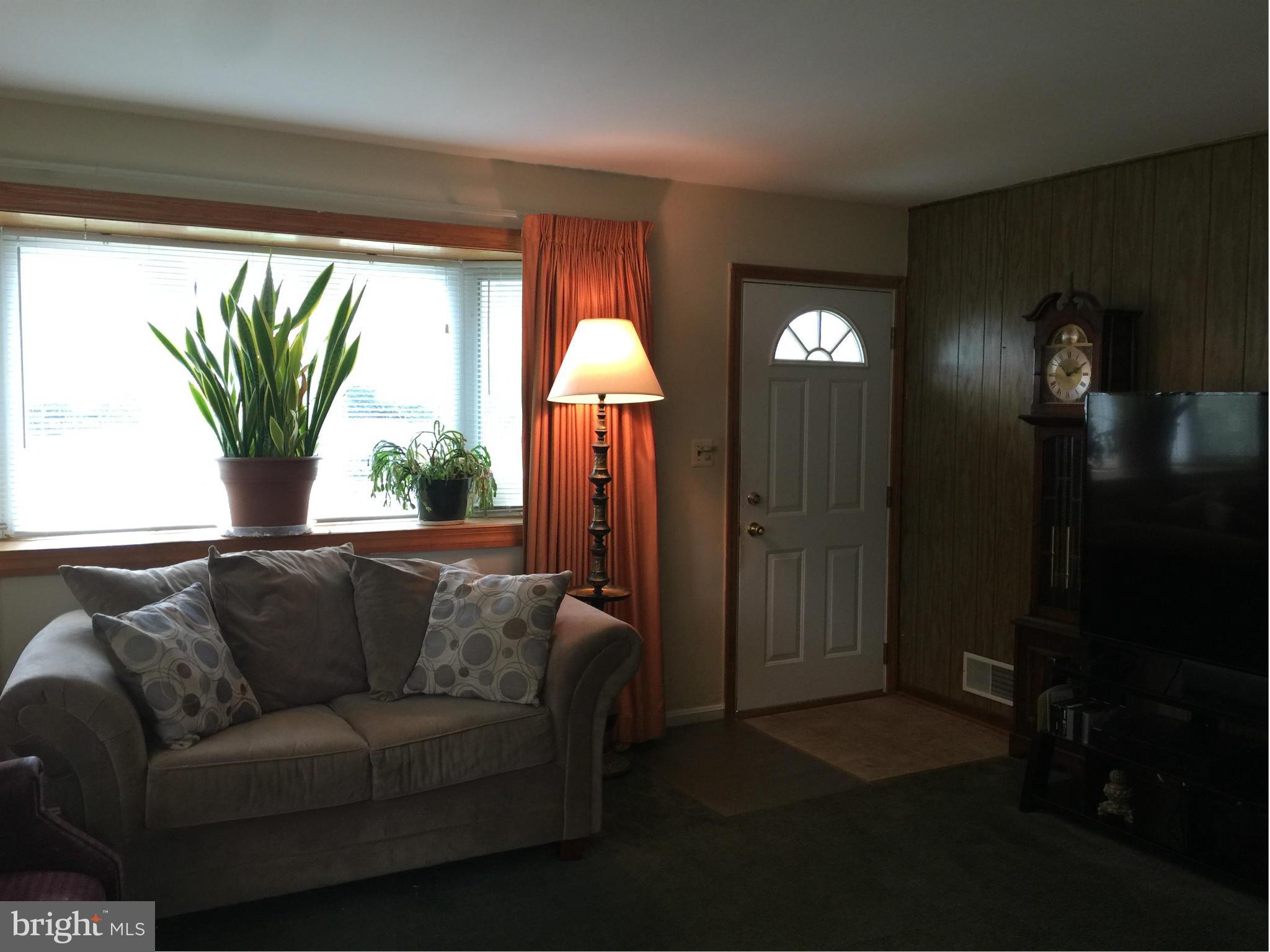 12020 Livingston Street Silver Spring, MD 20902 - Photo 2 of 17 Living Room