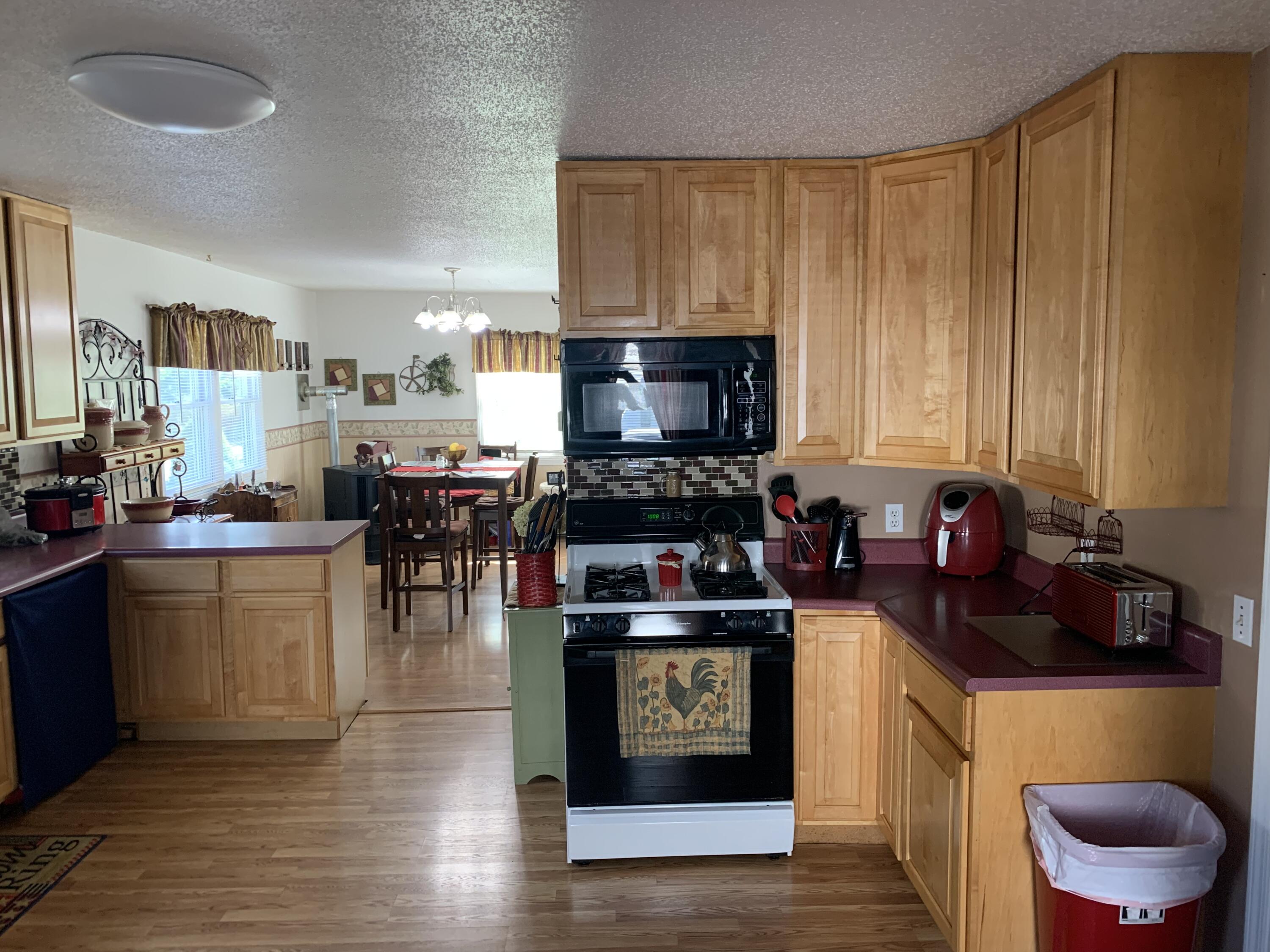 68 Congress Street Millinocket, ME 04462 - Photo 13 of 40 340DF0BF-2D13-43E1-A82C-C43562065878