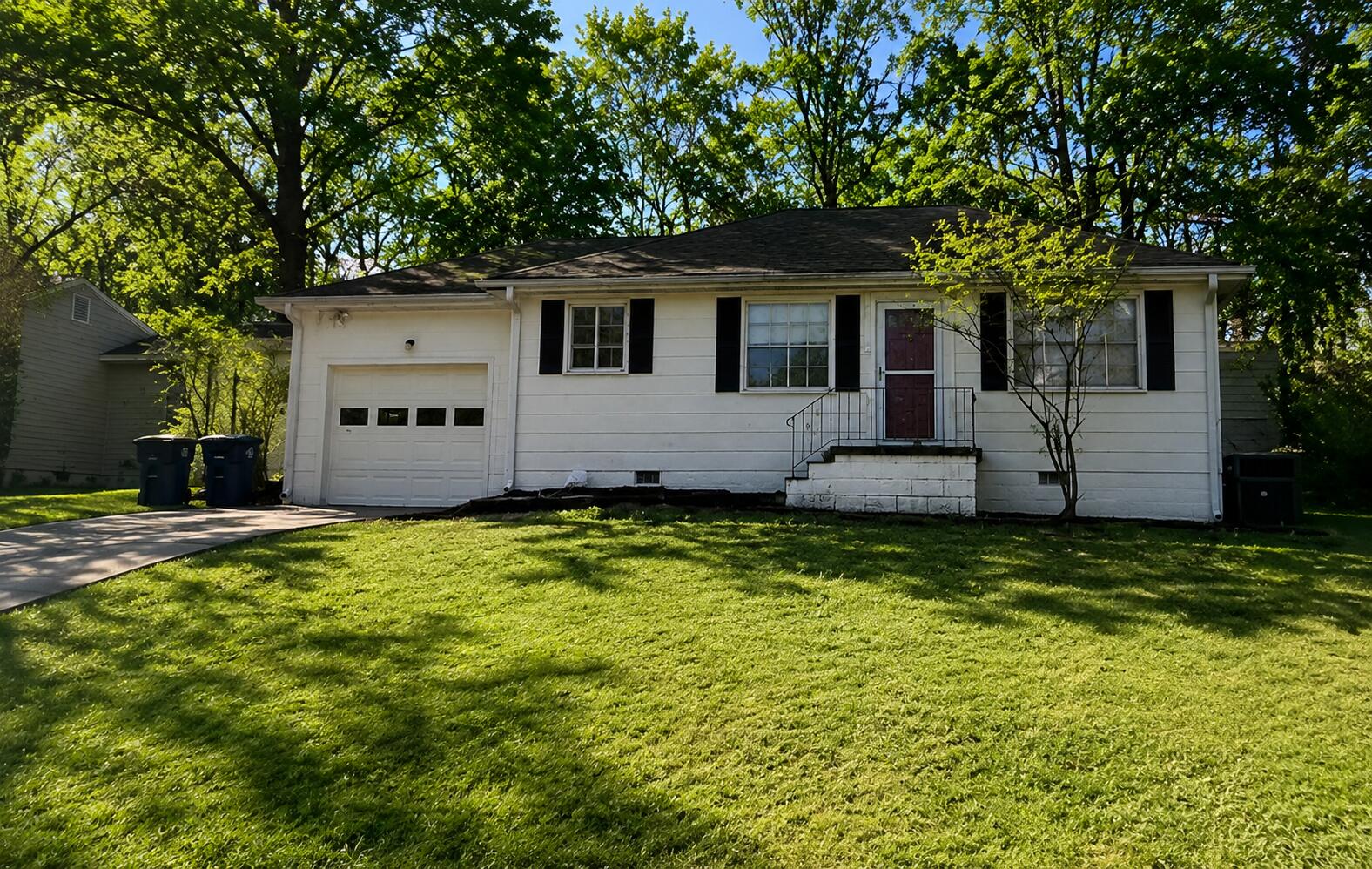1422 Elm Street Chattanooga, TN 37415 - Photo 1 of 9 1422 Elm Street