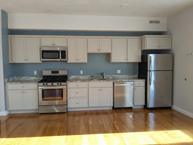 $2,377 | 8 Banton Street, Unit 303, Boston, MA 02124