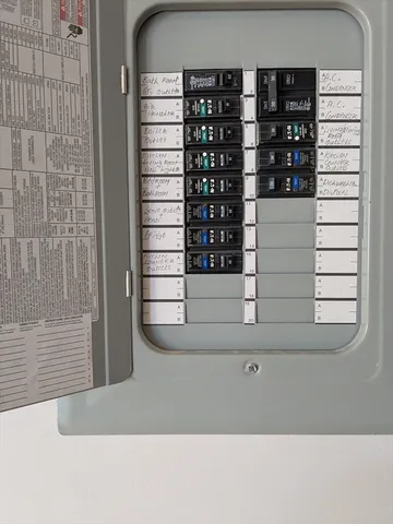 $2,377 | 8 Banton Street, Unit 303, Boston, MA 02124