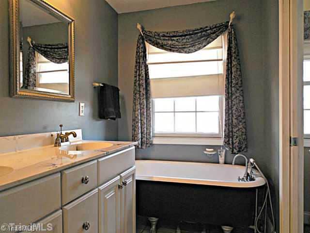 1503 Warf Road Lexington, NC 27292 - Photo 7 of 14 Master Bath/Spa.