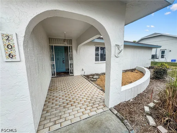 $1,999 | 206 Southeast 46th Terrace, Cape Coral, FL 33904