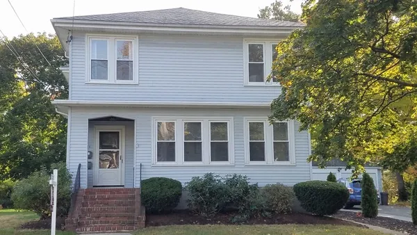 $4,200 | 346 Lexington Street, Unit B, Auburndale, MA 02466