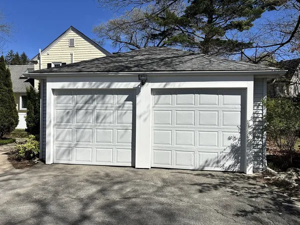 $4,200 | 346 Lexington Street, Unit B, Auburndale, MA 02466